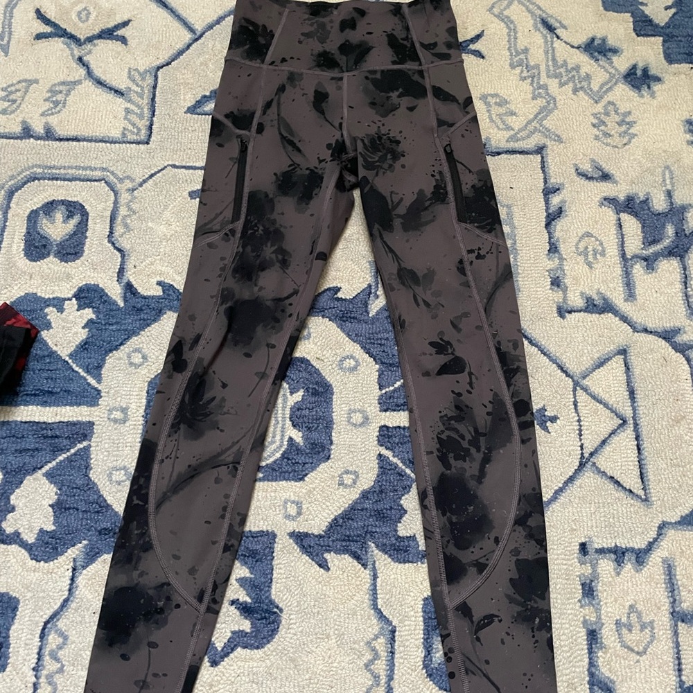 Athleta reflective ranier thermal pants - XS like new